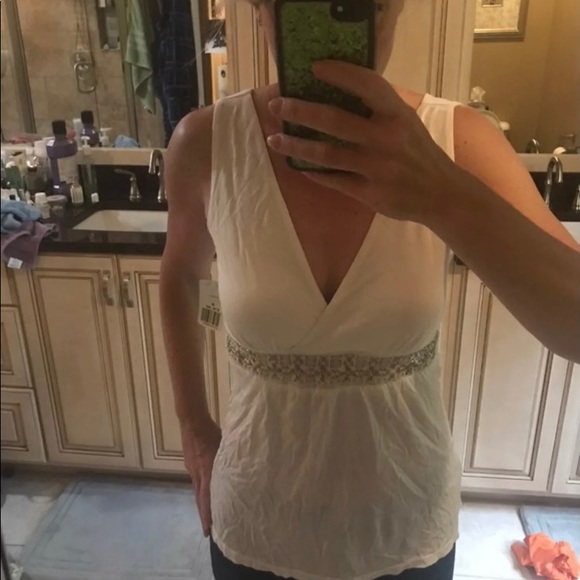 Gorgeous NWT: cream and sliver beaded halter M - Picture 3 of 10